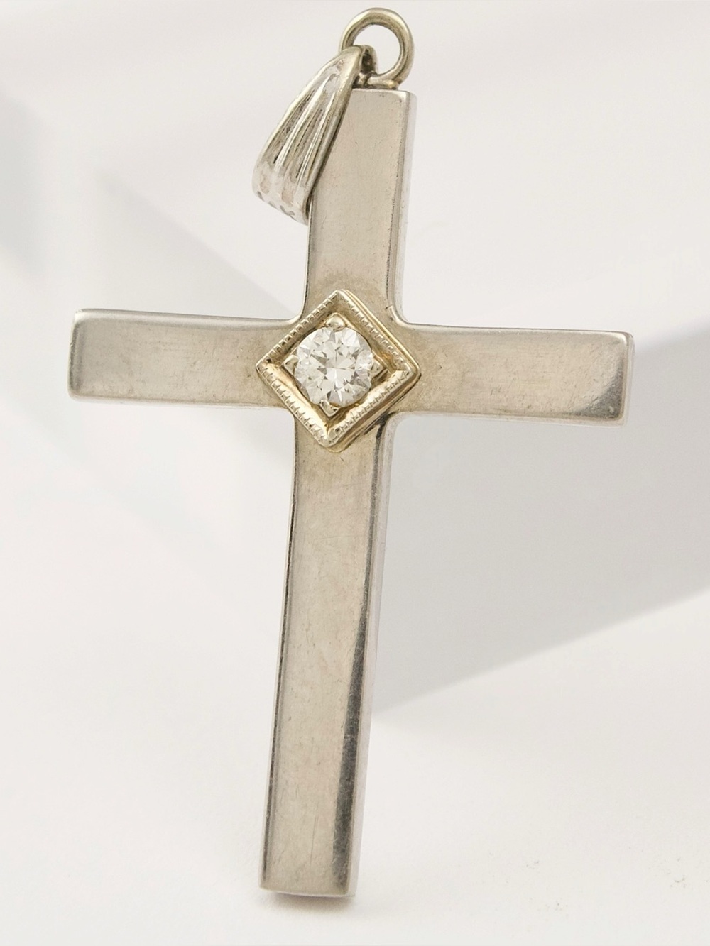 Vintage Genuine Diamond 14K White Gold Cross Necklace Pendant Barrasso & Blasi